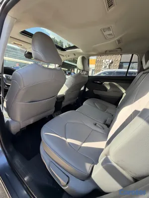 jeepetas y camionetas - TOYOTA HIGHLANDER XLE 2021 16