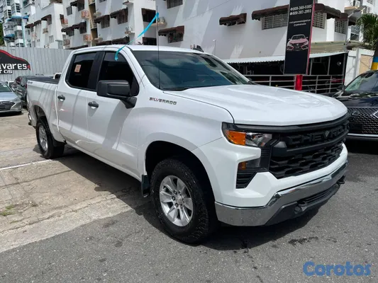 jeepetas y camionetas - SE VENDE  Camioneta de trabajo Chevrolet Silverado 6