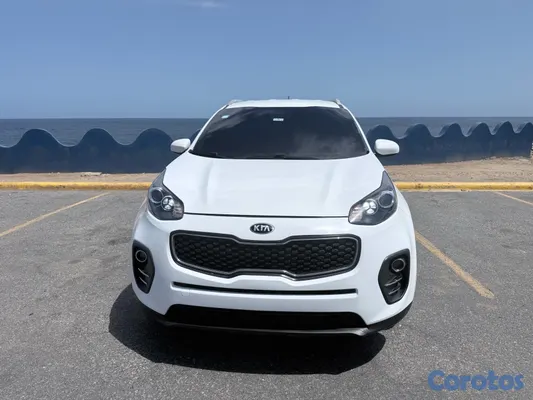 jeepetas y camionetas - Kia Sportage 2017 excelente condiciones  3