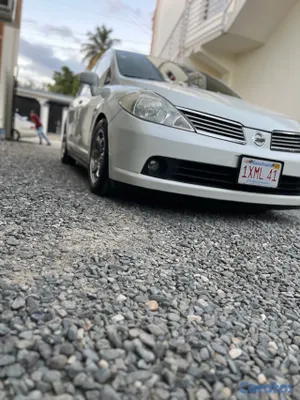 carros - Nissan Tiida 2007 Americano  5