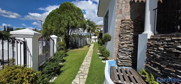 casas - Propietario vende casa amueblada en Cuesta Hermosa III 18