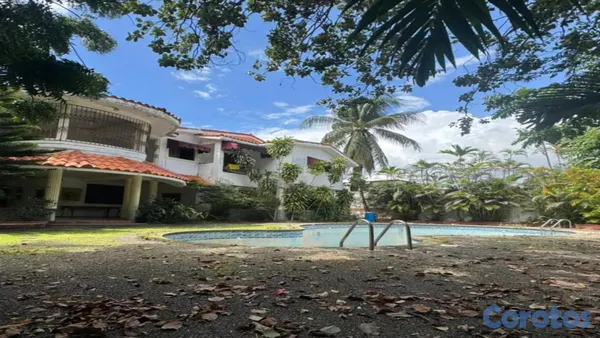 casas - Venta de espectacular casa de dos niveles en el Millón 3