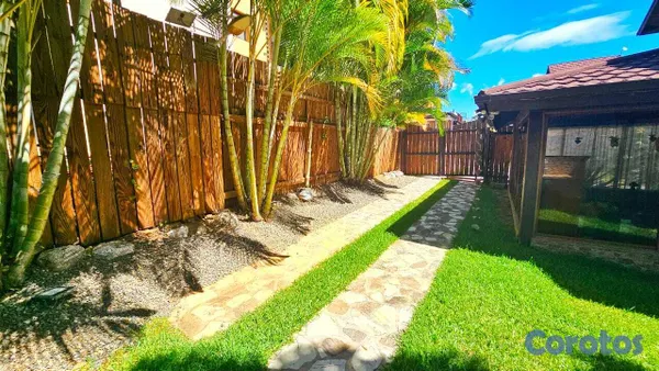 casas vacacionales y villas - Villa en Jarabacoa en Venta Amueblado con Amplio E 14