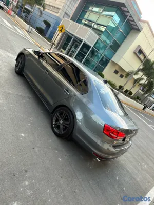 carros - Volkswagen Jetta Sport 2017 
Motor 1.4 3