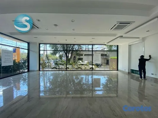 oficinas y locales comerciales - Local Comercial En El Mirador Norte 4