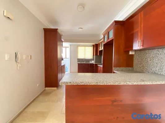 apartamentos - venta en los Casicasgos apto clásico con terminaciones en mármol de 3 hab  11