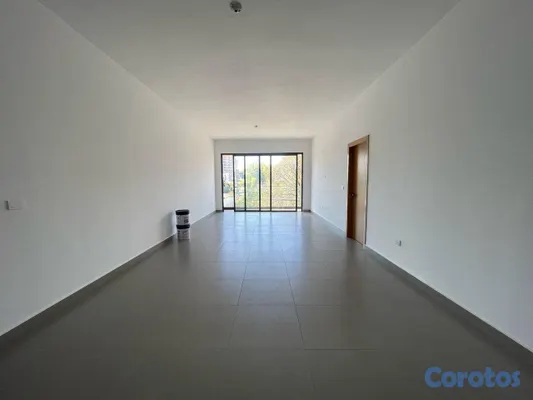 apartamentos - Apartamento listo de 3 habitaciones con hermosa vi 9