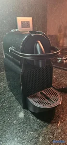 NESPRESSO - CAFETERA ESPRESSO ELÉCTRICA  -