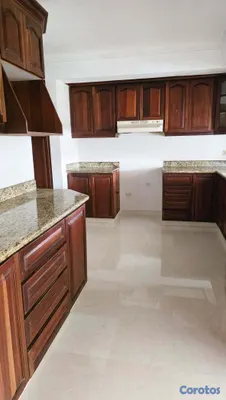 apartamentos - Alquilo Av. Enriquillo Amplio apartamento de 200mts, Línea blanca y vista al mar 6