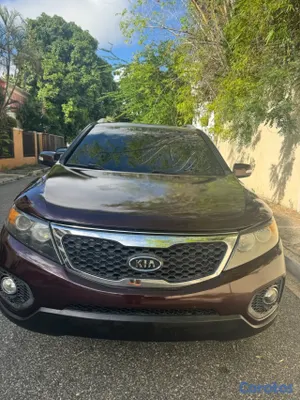 jeepetas y camionetas - Kia Sorento 2012 LX GDI 2.4 Americana 9