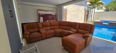 Comodo y hermoso mueble 