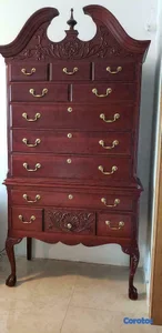 Vestidor Highboy Queen Anne  2 piezas   arriba y abajo incluido