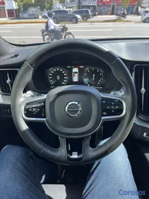 jeepetas y camionetas - Volvo XC-60 T5 R Design 2020
 10