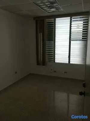 oficinas y locales comerciales - Oficinas / Local 27 de Febrero Piantini (Mantenimiento e internet incluido) 3