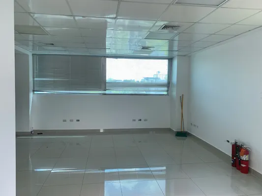 oficinas y locales comerciales - Oficina en torre corporativa Prados 7