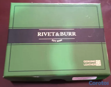 Billetera Rivet & Burr en RD$700 nueva