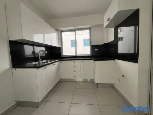 casas - Casa de 5 habitaciones en alquiler en Arroyo Hondo 14