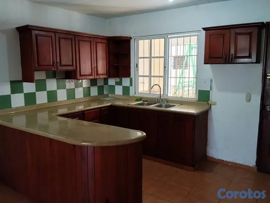 apartamentos - se alquila apart. grande sin muebles 3