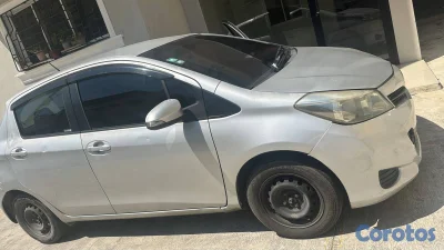 ¡TOYOTA VITZ 2012 EN VENTA! | BUENA OPORTUNIDAD