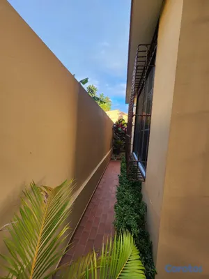 casas -  Casa de Lujo en VENTA – Residencial Colinas del Oeste 9