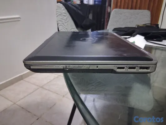 computadoras y laptops - Laptop Dell i7 segunda generación  5