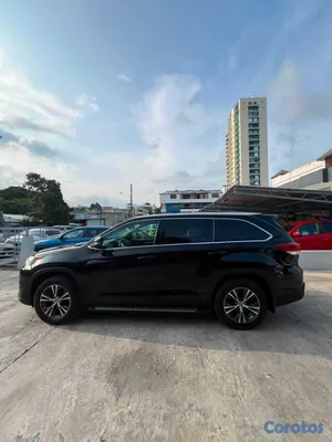 jeepetas y camionetas - TOYOTA HIGHLANDER LE 2019 2