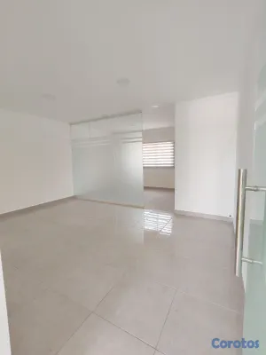 oficinas y locales comerciales -  LOS PRADOS 8