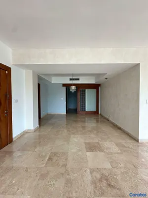 apartamentos - Apartamento Clásico / Piso en Marmol / Amplio 7