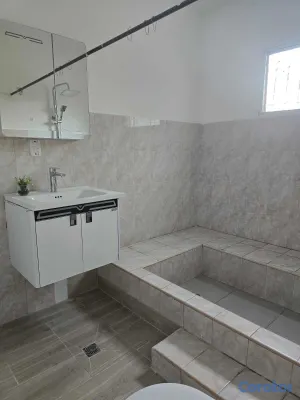 casas - Casa en segundo nivel en alquiler Carretera Duarte 6