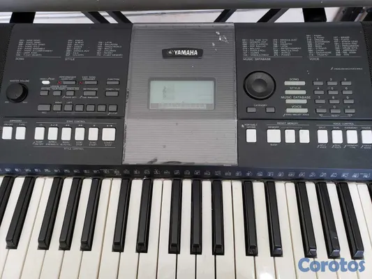 instrumentos musicales - PiANO Yamaha _ PSR E423  -61teclas  *Incluye _ la  5