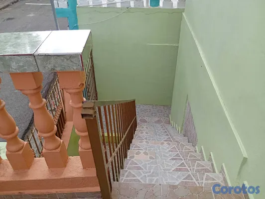 casas - casa en venta con 2 apartamento arriba en sabana p 4