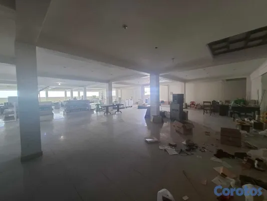 oficinas y locales comerciales - LOCAL COMERCIAL EN ALQUILER ISABEL AGUIAR 11