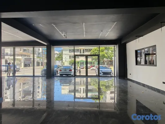 oficinas y locales comerciales - Hermoso Local En Alquiler / Ubicación Privilegiada 3