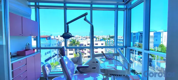 oficinas y locales comerciales - Se alquila equipado, moderno y elegante consultorio dental.  3