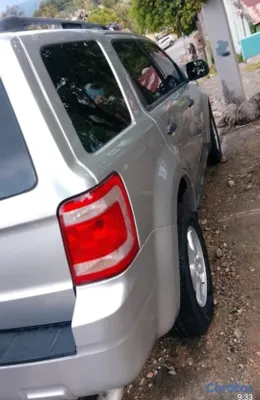 jeepetas y camionetas - Vendo Ford escape en excelente condición 2
