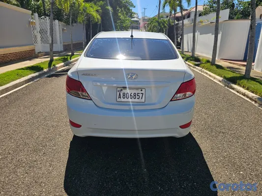 carros - HYUNDAI ACCENT 2012 2
