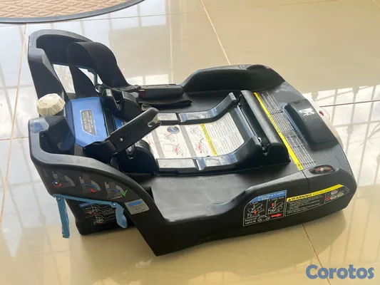 coches y sillas - Coche Doona con base y almohadas de recién nacido 3