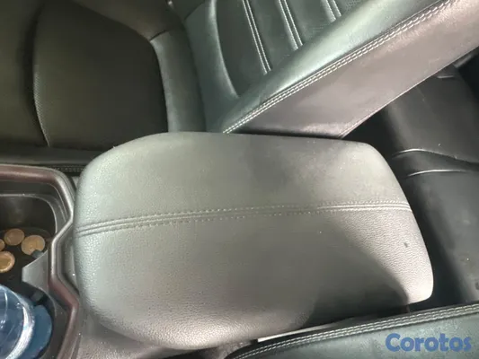 jeepetas y camionetas - Toyota RAV4 limited 8