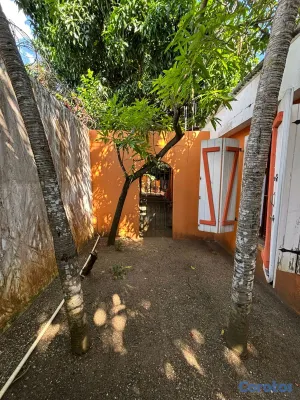 casas - Amplia y exclusiva propiedad  proximo al cety Center de Santo Domingo  este 19