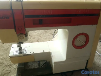 Máquina de coser Brother 