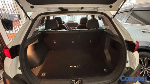 jeepetas y camionetas - HYUNDAI KONA SEL 2021 RECIEN IMPORTADA CLEAN CARFAX 6