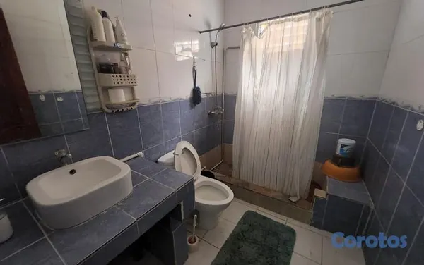 casas - Casa titulada en Quisqueya, 4 hab. y solar 490 m² 7