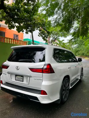 jeepetas y camionetas - lexus LX 570 2016 2
