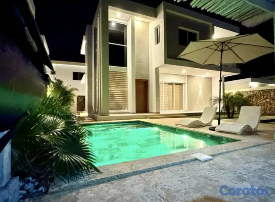 casas vacacionales y villas - Villa Completamente Amueblada con Piscina 2