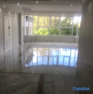 Apartamento en alquiler (315mts2) de 3 habitaciones en el Sector Los Cacicazgos