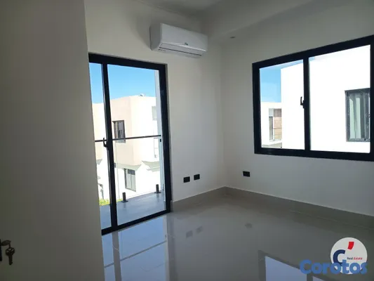 casas - AMPLIA Y ESPACIOSA VILLA PARA RENTA EN PASEO DEL S 16