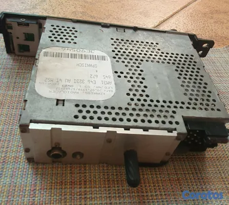 accesorios para vehiculos - Radio FM AM, casette y C/D, original de carro BMW. 4