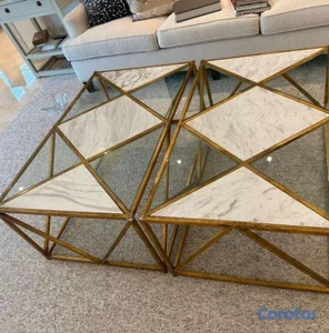 Mesa de centro modular • Marmol y cristal base dorada