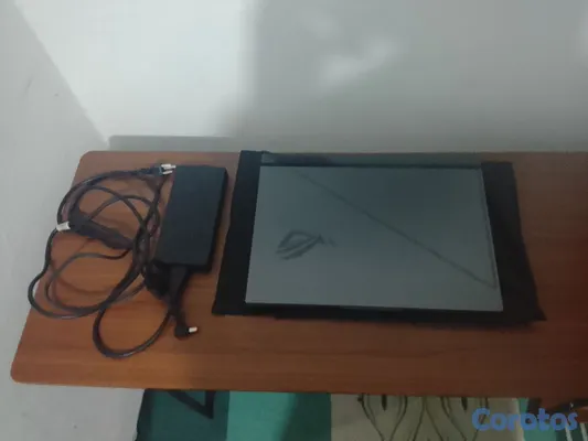 computadoras y laptops - Laptop gamer Asus ROG Strix G16 con un Intel core i7 13650HX y una RTX 4060 8GB  5
