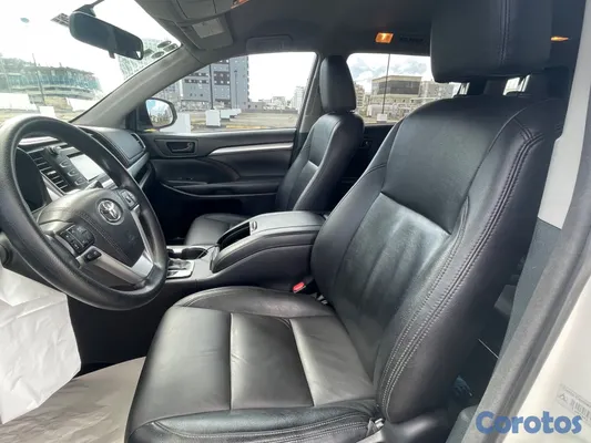 jeepetas y camionetas - Toyota Highlander 2015  1,150,000 11